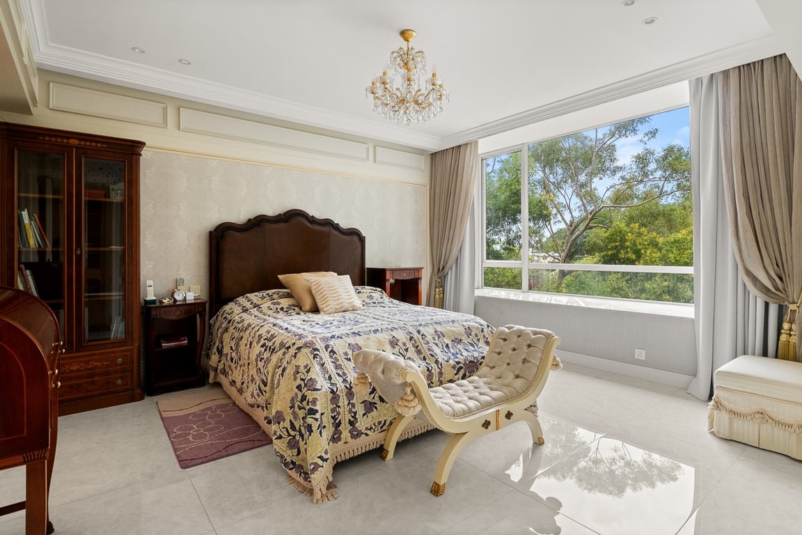 https://img.propertyraptor.com/cdn-cgi/imagedelivery/KD5bF_AFL0JDTbKLWF7z9g/ap8/ap8_001/hornet/prp/img/5797a0c4904f6dab5311dd7b664e8fc1-wtm.jpg/public