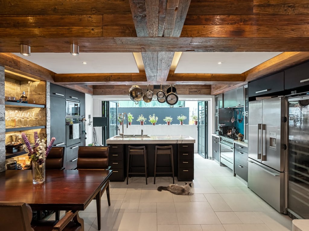 https://img.propertyraptor.com/cdn-cgi/imagedelivery/KD5bF_AFL0JDTbKLWF7z9g/ap8/ap8_001/hornet/prp/img/57cf7dd3198708cc31e692169cb36288.jpg/public