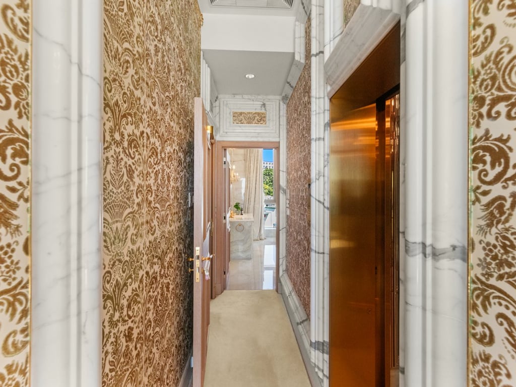 https://img.propertyraptor.com/cdn-cgi/imagedelivery/KD5bF_AFL0JDTbKLWF7z9g/ap8/ap8_001/hornet/prp/img/585002715ff3c214d8d6cfd857387ec9.jpg/public