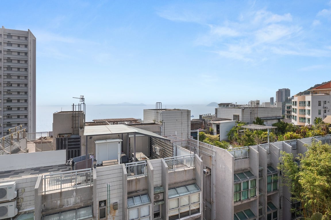 https://img.propertyraptor.com/cdn-cgi/imagedelivery/KD5bF_AFL0JDTbKLWF7z9g/ap8/ap8_001/hornet/prp/img/585b404a1e4e76439dc1b6544fa9a424-wtm.jpg/public