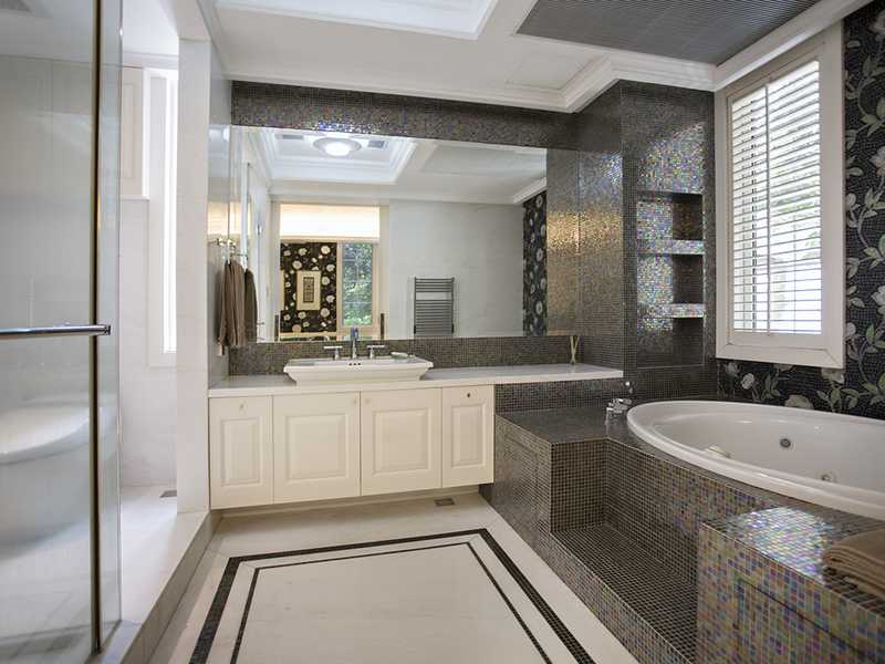 https://img.propertyraptor.com/cdn-cgi/imagedelivery/KD5bF_AFL0JDTbKLWF7z9g/ap8/ap8_001/hornet/prp/img/589a660223411a8c7be2beb2eafa7469.jpg/public