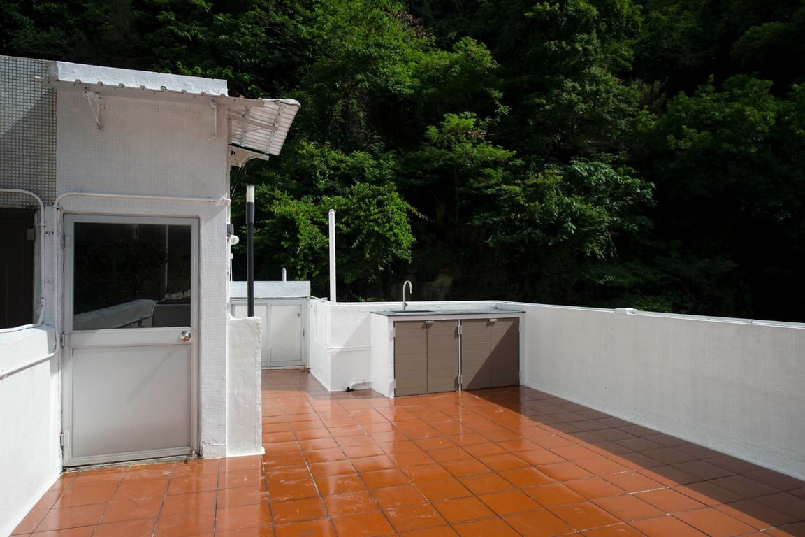 https://img.propertyraptor.com/cdn-cgi/imagedelivery/KD5bF_AFL0JDTbKLWF7z9g/ap8/ap8_001/hornet/prp/img/58ab4fd7c693b94a488c9f3c3033c418-wtm.jpg/public