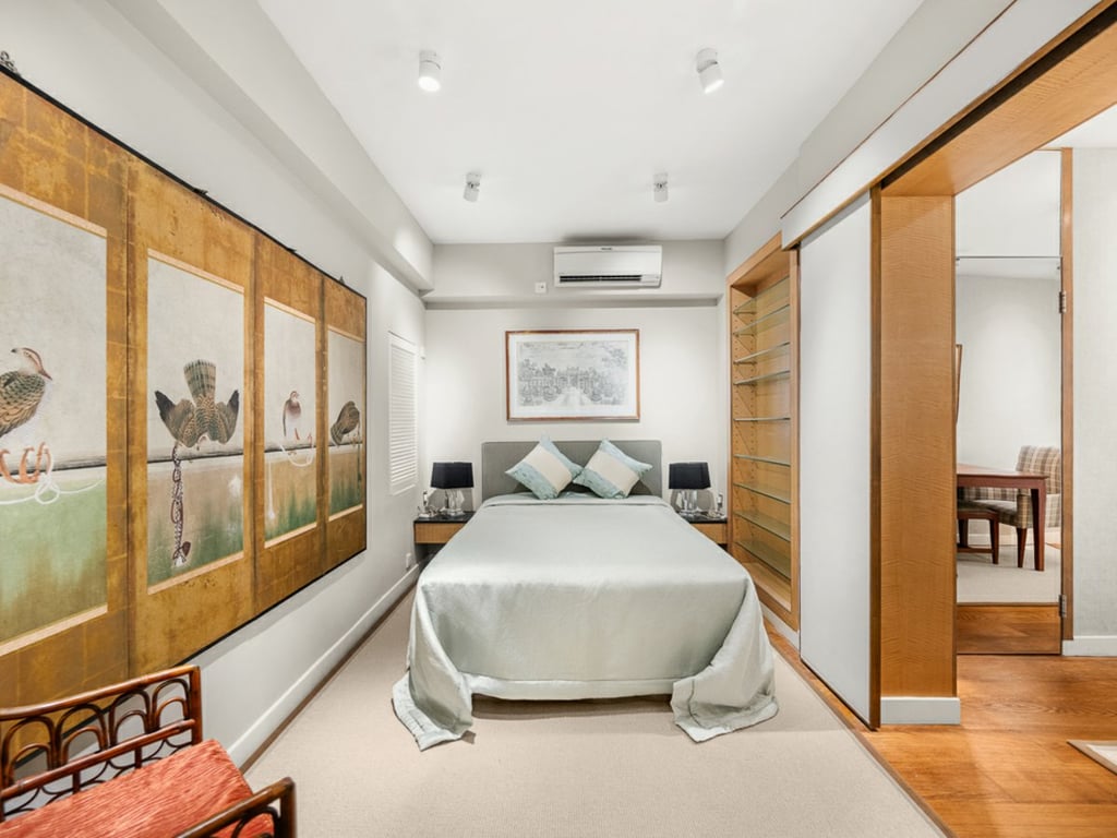 https://img.propertyraptor.com/cdn-cgi/imagedelivery/KD5bF_AFL0JDTbKLWF7z9g/ap8/ap8_001/hornet/prp/img/59181632d921f2d6fe72400e71671fd9-wtm.jpg/public
