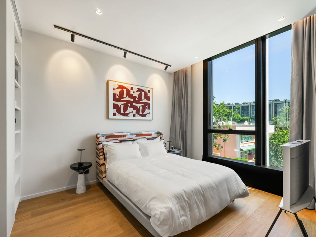 https://img.propertyraptor.com/cdn-cgi/imagedelivery/KD5bF_AFL0JDTbKLWF7z9g/ap8/ap8_001/hornet/prp/img/59582263ab09a8b69ef862429c947731.jpg/public
