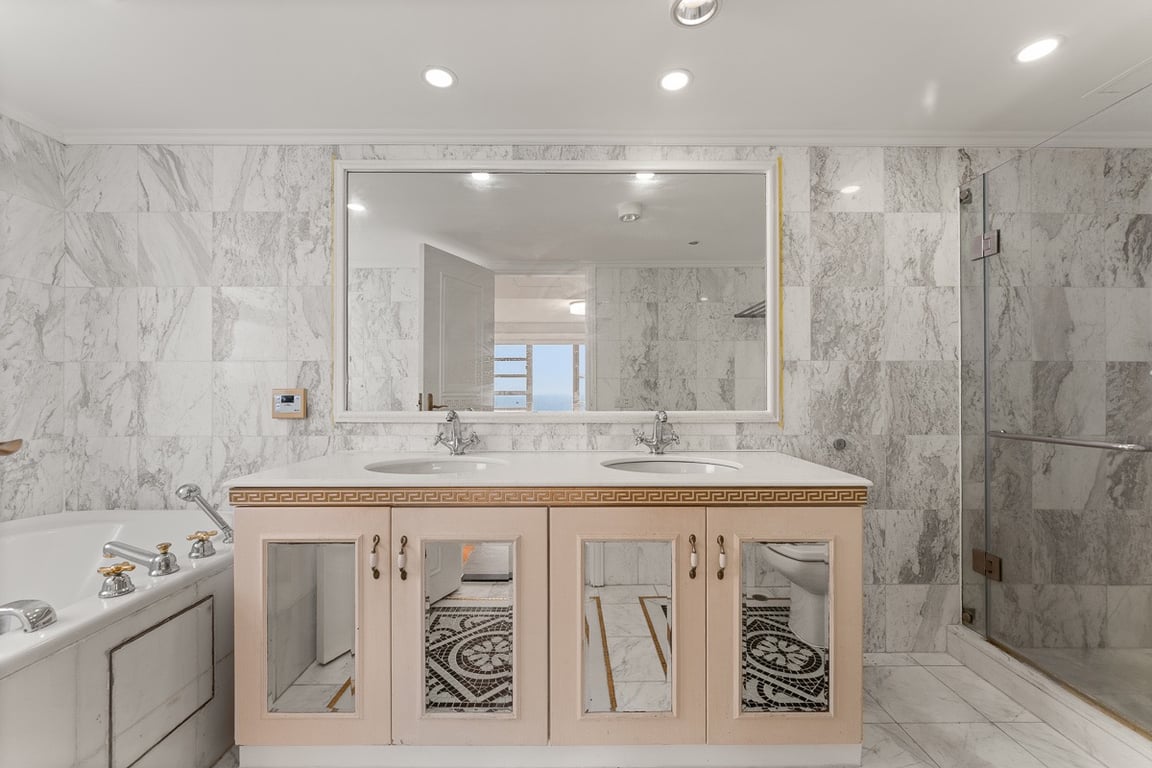 https://img.propertyraptor.com/cdn-cgi/imagedelivery/KD5bF_AFL0JDTbKLWF7z9g/ap8/ap8_001/hornet/prp/img/596dad46f08504f5a191d47714cdef81-wtm.jpg/public