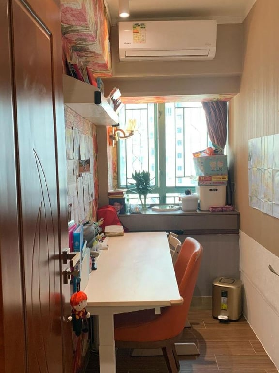 https://img.propertyraptor.com/cdn-cgi/imagedelivery/KD5bF_AFL0JDTbKLWF7z9g/ap8/ap8_001/hornet/prp/img/597e768a9e142fc837fa0f08eab5f200-wtm.jpg/public
