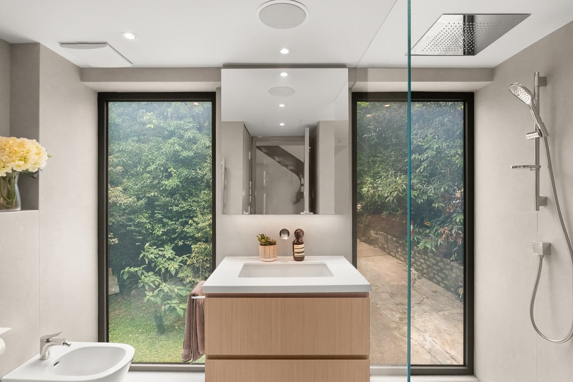 https://img.propertyraptor.com/cdn-cgi/imagedelivery/KD5bF_AFL0JDTbKLWF7z9g/ap8/ap8_001/hornet/prp/img/59d649916fc6b4f787968e1f5bec66af-wtm.jpg/public