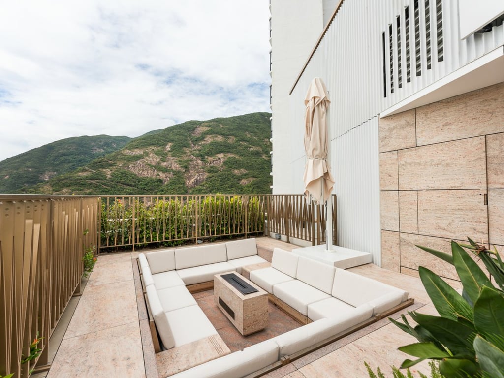 https://img.propertyraptor.com/cdn-cgi/imagedelivery/KD5bF_AFL0JDTbKLWF7z9g/ap8/ap8_001/hornet/prp/img/5abeee3af1ef1e4629bf092b300171dc-wtm.jpg/public