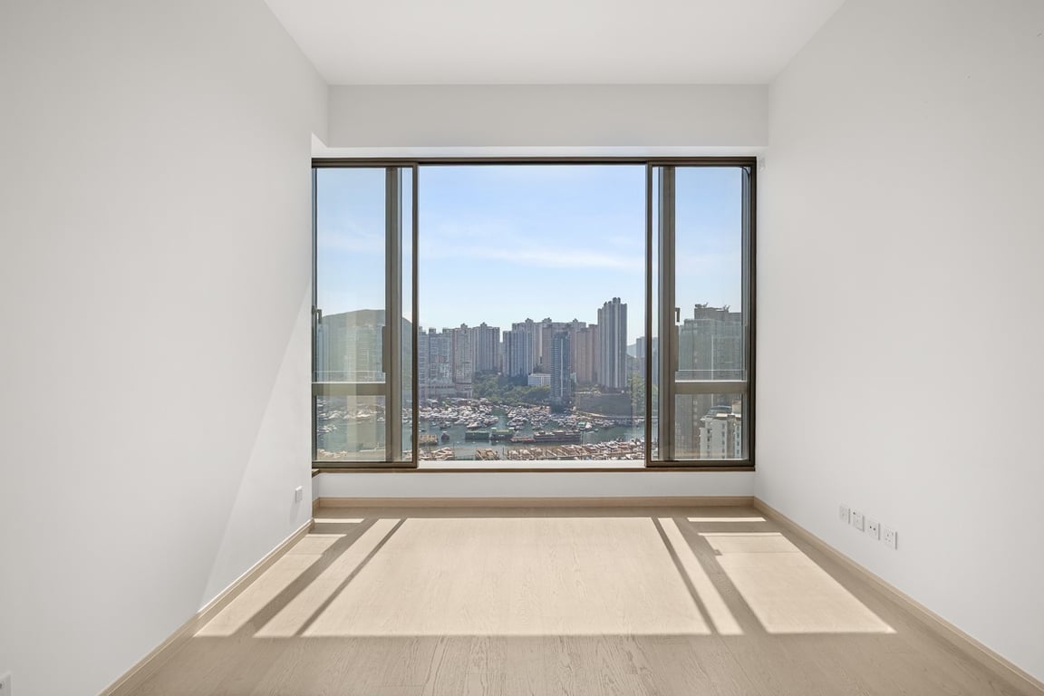 https://img.propertyraptor.com/cdn-cgi/imagedelivery/KD5bF_AFL0JDTbKLWF7z9g/ap8/ap8_001/hornet/prp/img/5ad5a90cc79d9e26f9f880cc5e15204c-wtm.jpg/public