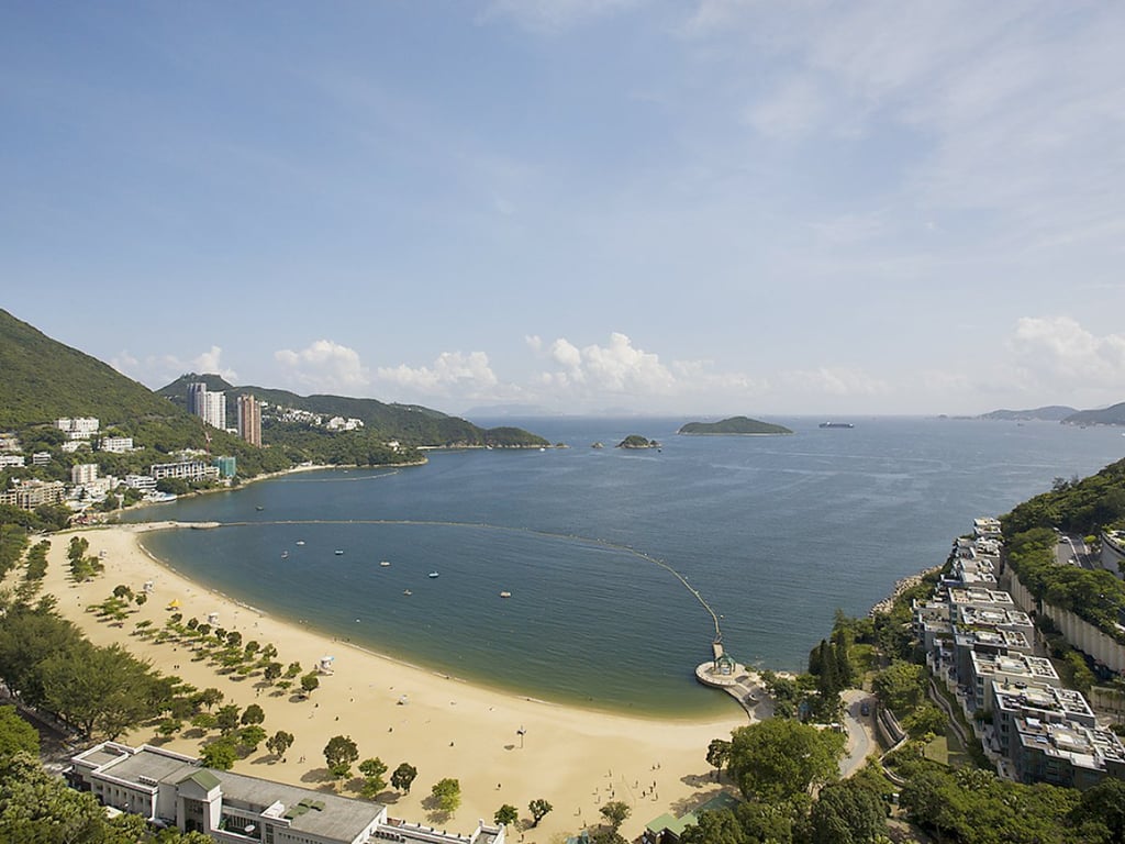 Repulse Bay Apartments