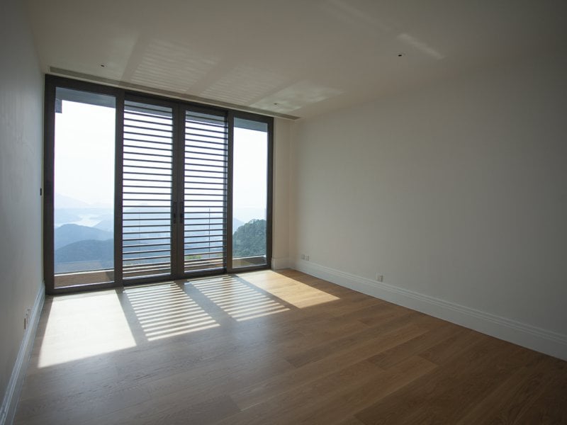 https://img.propertyraptor.com/cdn-cgi/imagedelivery/KD5bF_AFL0JDTbKLWF7z9g/ap8/ap8_001/hornet/prp/img/5b66c301caee4ae9dda1c3e15b1ad761.jpg/public