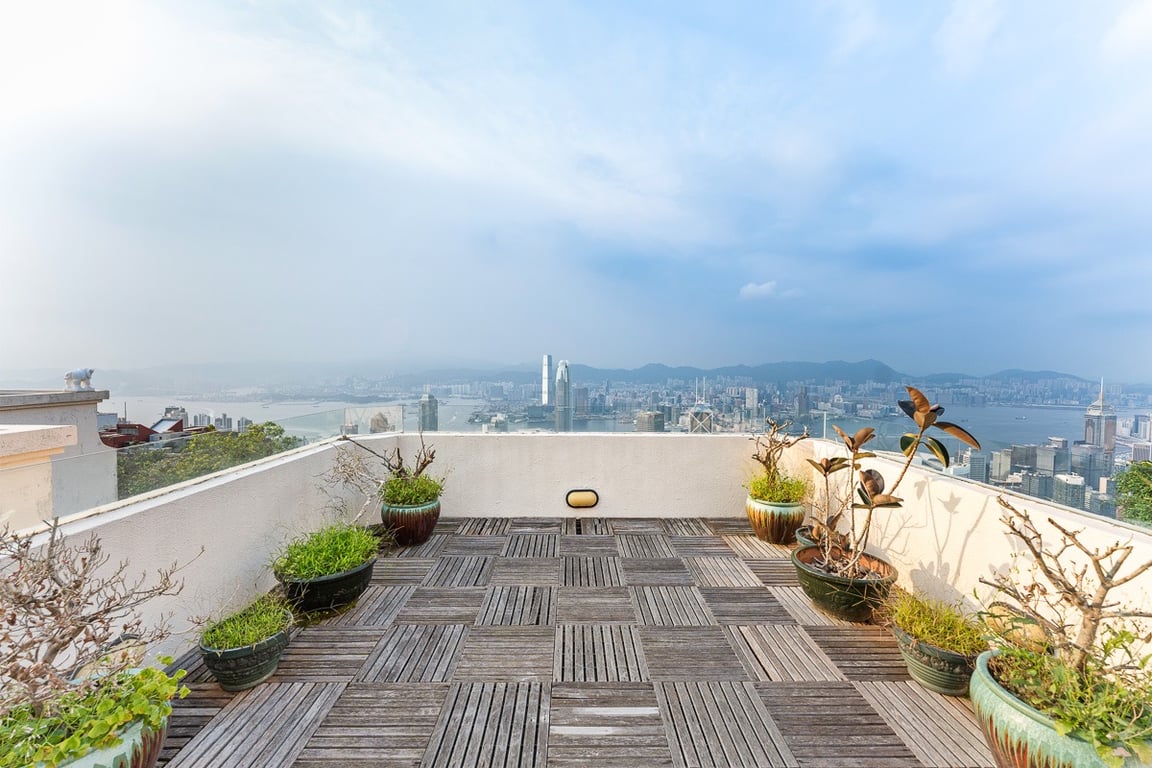 https://img.propertyraptor.com/cdn-cgi/imagedelivery/KD5bF_AFL0JDTbKLWF7z9g/ap8/ap8_001/hornet/prp/img/5b762920d93b3fa762eb6c30f9ca4b12-wtm.jpg/public