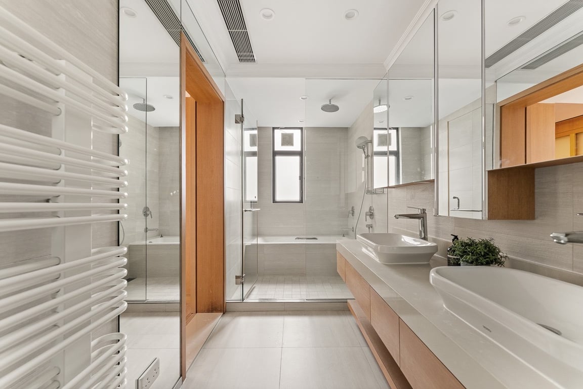 https://img.propertyraptor.com/cdn-cgi/imagedelivery/KD5bF_AFL0JDTbKLWF7z9g/ap8/ap8_001/hornet/prp/img/5b8db0f48883d2717294df26edc4f92f-wtm.jpg/public