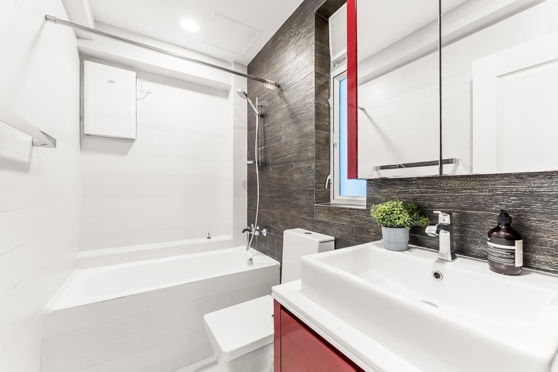 https://img.propertyraptor.com/cdn-cgi/imagedelivery/KD5bF_AFL0JDTbKLWF7z9g/ap8/ap8_001/hornet/prp/img/5bc19f8b182a924d0ea5fc6b664603dc-wtm.jpg/public