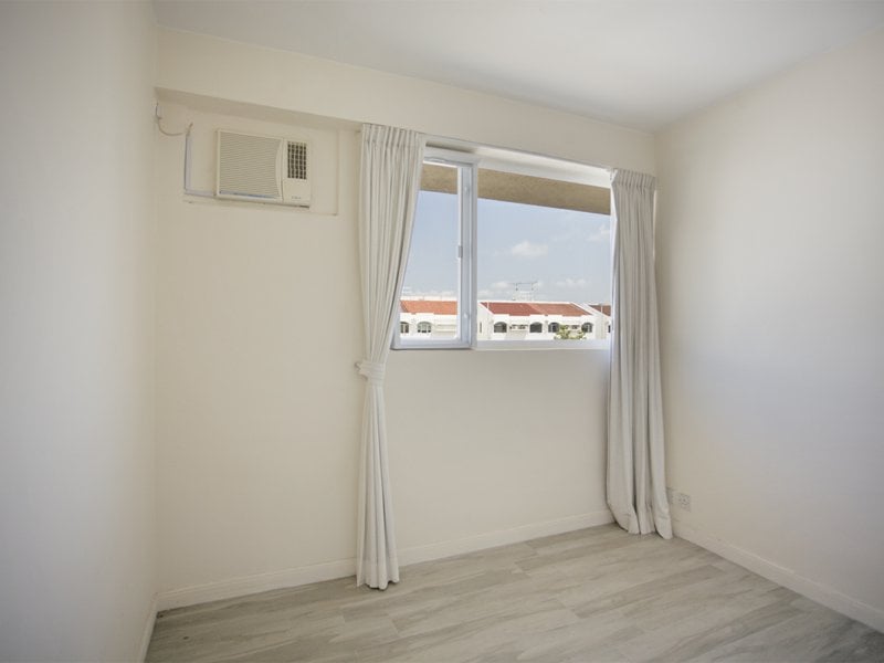 https://img.propertyraptor.com/cdn-cgi/imagedelivery/KD5bF_AFL0JDTbKLWF7z9g/ap8/ap8_001/hornet/prp/img/5bf93e8891864f0e7209f1e28721f825.jpg/public