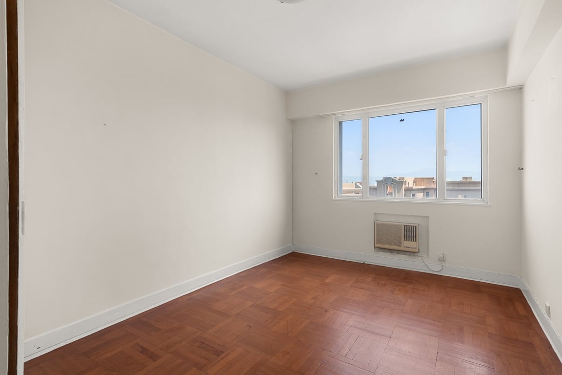 https://img.propertyraptor.com/cdn-cgi/imagedelivery/KD5bF_AFL0JDTbKLWF7z9g/ap8/ap8_001/hornet/prp/img/5c2a4092434b5d5d0390e70288c8af2c-wtm.jpg/public