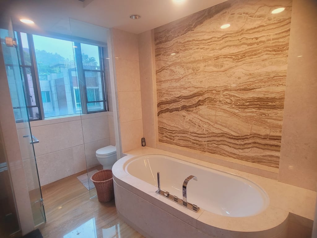 https://img.propertyraptor.com/cdn-cgi/imagedelivery/KD5bF_AFL0JDTbKLWF7z9g/ap8/ap8_001/hornet/prp/img/5c7c24fa0b2c0f1d3488806724afc69f-wtm.jpg/public