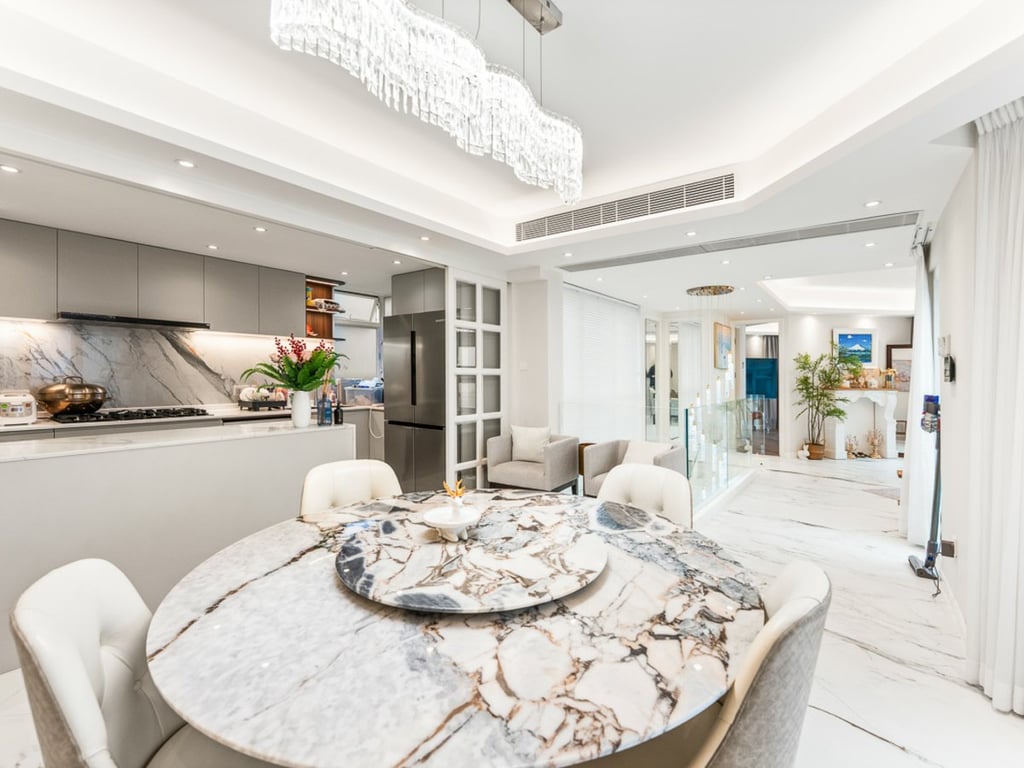 https://img.propertyraptor.com/cdn-cgi/imagedelivery/KD5bF_AFL0JDTbKLWF7z9g/ap8/ap8_001/hornet/prp/img/5c96021cdbc5ea928a9cbde0217fba05-wtm.jpg/public