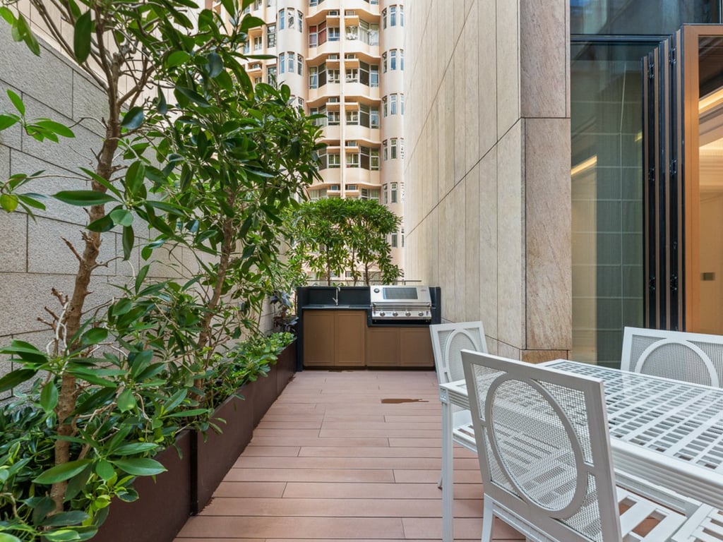 https://img.propertyraptor.com/cdn-cgi/imagedelivery/KD5bF_AFL0JDTbKLWF7z9g/ap8/ap8_001/hornet/prp/img/5cee5a3872bdc3f7c6bb503ffef34f43-wtm.jpg/public