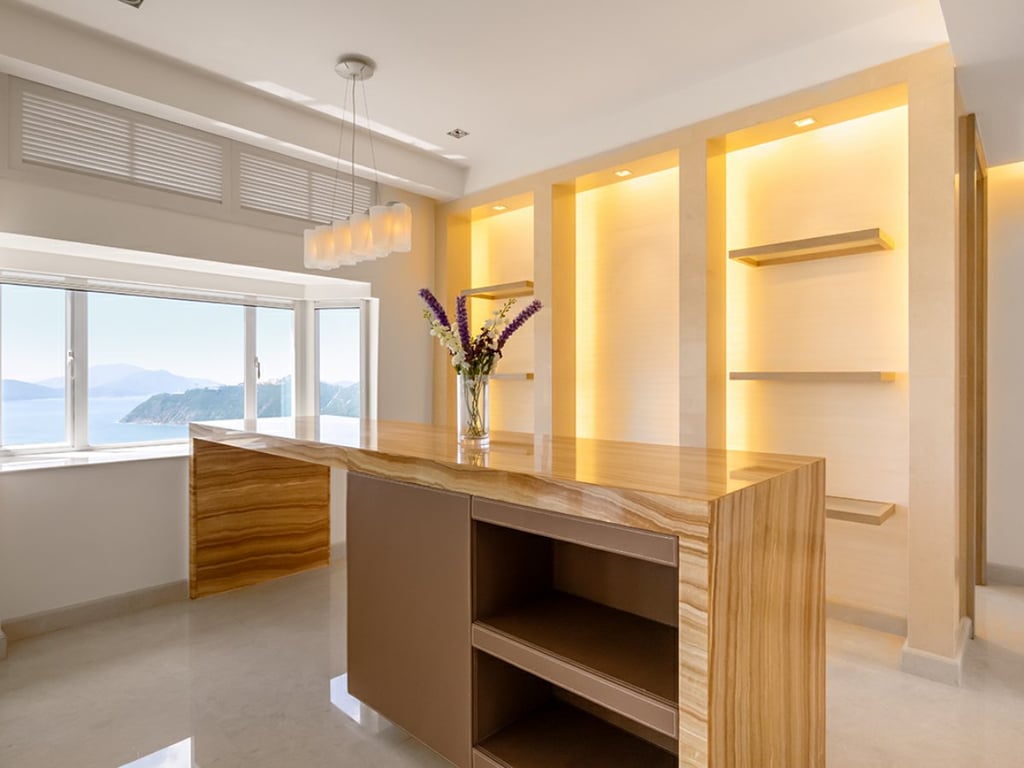 https://img.propertyraptor.com/cdn-cgi/imagedelivery/KD5bF_AFL0JDTbKLWF7z9g/ap8/ap8_001/hornet/prp/img/5cf197a5a368ee54deaa4ad23695601f.jpg/public