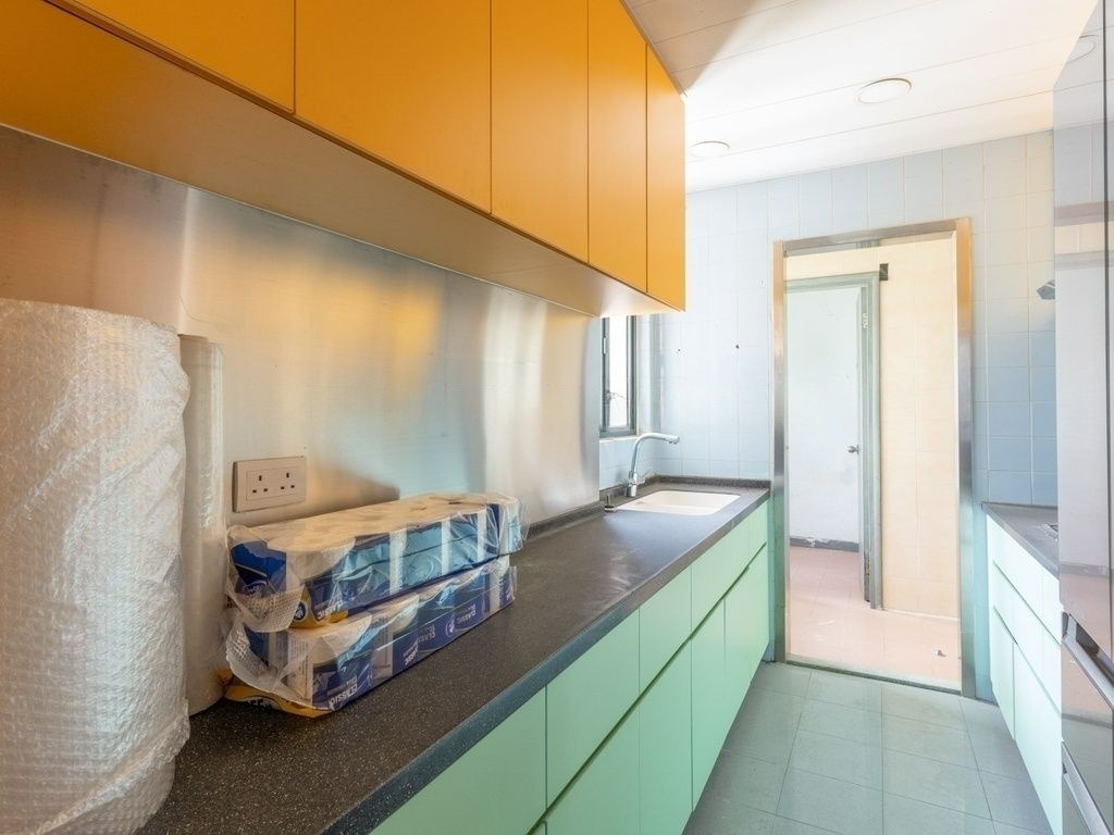 https://img.propertyraptor.com/cdn-cgi/imagedelivery/KD5bF_AFL0JDTbKLWF7z9g/ap8/ap8_001/hornet/prp/img/5d07d839710d6613fe8b637181b2a8fb-wtm.jpg/public