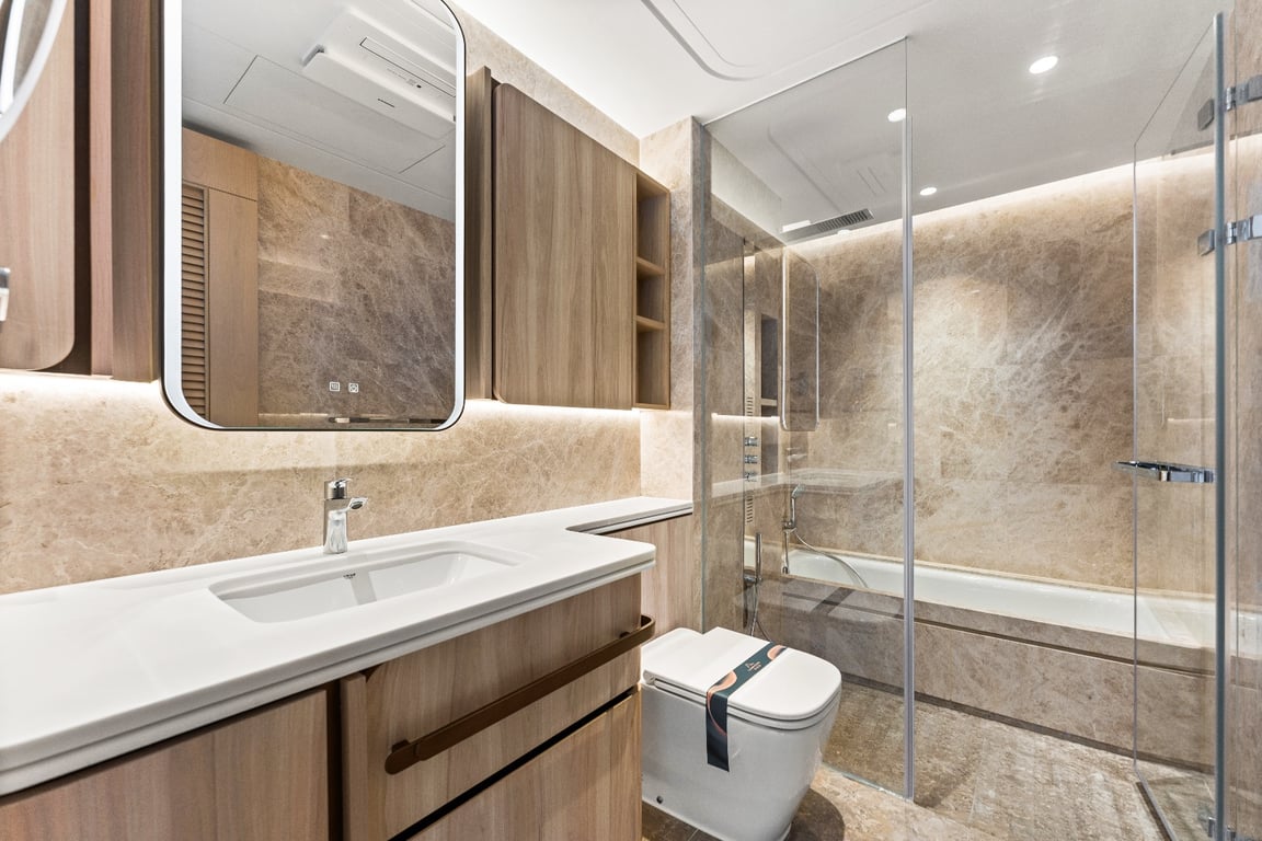 https://img.propertyraptor.com/cdn-cgi/imagedelivery/KD5bF_AFL0JDTbKLWF7z9g/ap8/ap8_001/hornet/prp/img/5d5a1cb99b07f33f81cd67b35c2f82bc-wtm.jpg/public