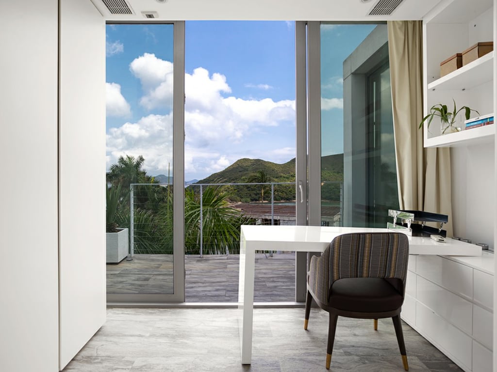 https://img.propertyraptor.com/cdn-cgi/imagedelivery/KD5bF_AFL0JDTbKLWF7z9g/ap8/ap8_001/hornet/prp/img/5dd3c635fd37d2094c75f48440f497c4.jpg/public