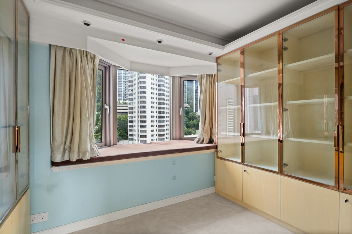 https://img.propertyraptor.com/cdn-cgi/imagedelivery/KD5bF_AFL0JDTbKLWF7z9g/ap8/ap8_001/hornet/prp/img/5de741be0911c0a716a46f1957eefe3e-wtm.jpg/public