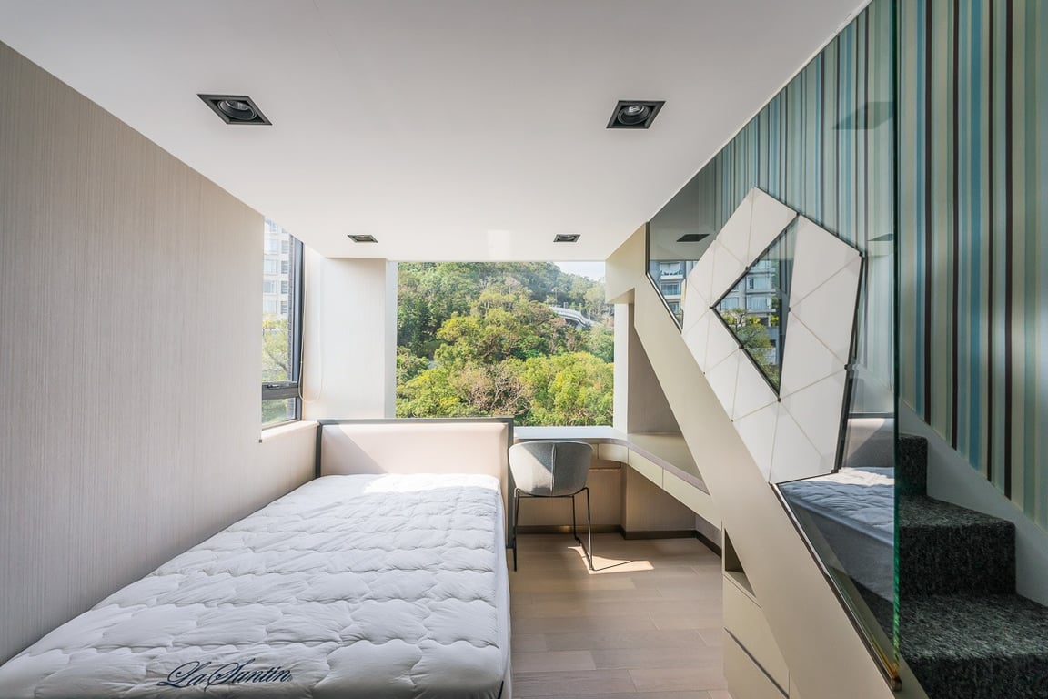 https://img.propertyraptor.com/cdn-cgi/imagedelivery/KD5bF_AFL0JDTbKLWF7z9g/ap8/ap8_001/hornet/prp/img/5e233a47dbbba9436c88bb5dfaacc664-wtm.jpg/public