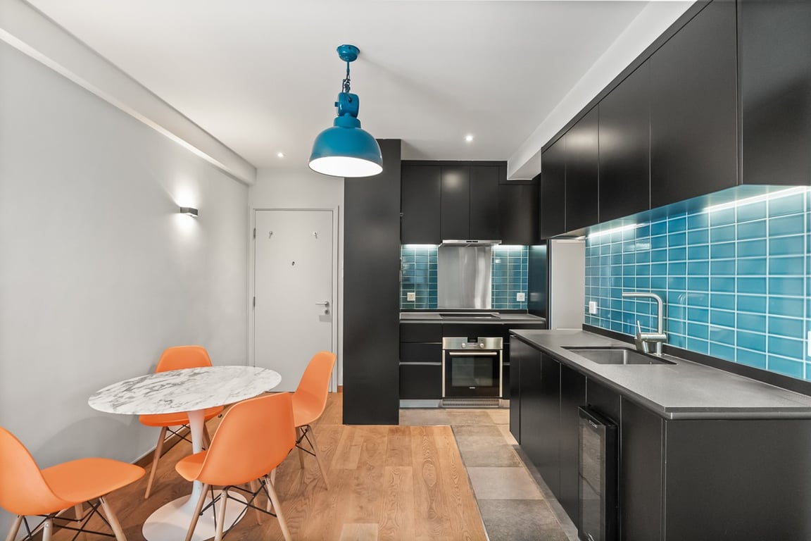 https://img.propertyraptor.com/cdn-cgi/imagedelivery/KD5bF_AFL0JDTbKLWF7z9g/ap8/ap8_001/hornet/prp/img/5e7d7f39a745999b7317de63fa6430ff-wtm.jpg/public