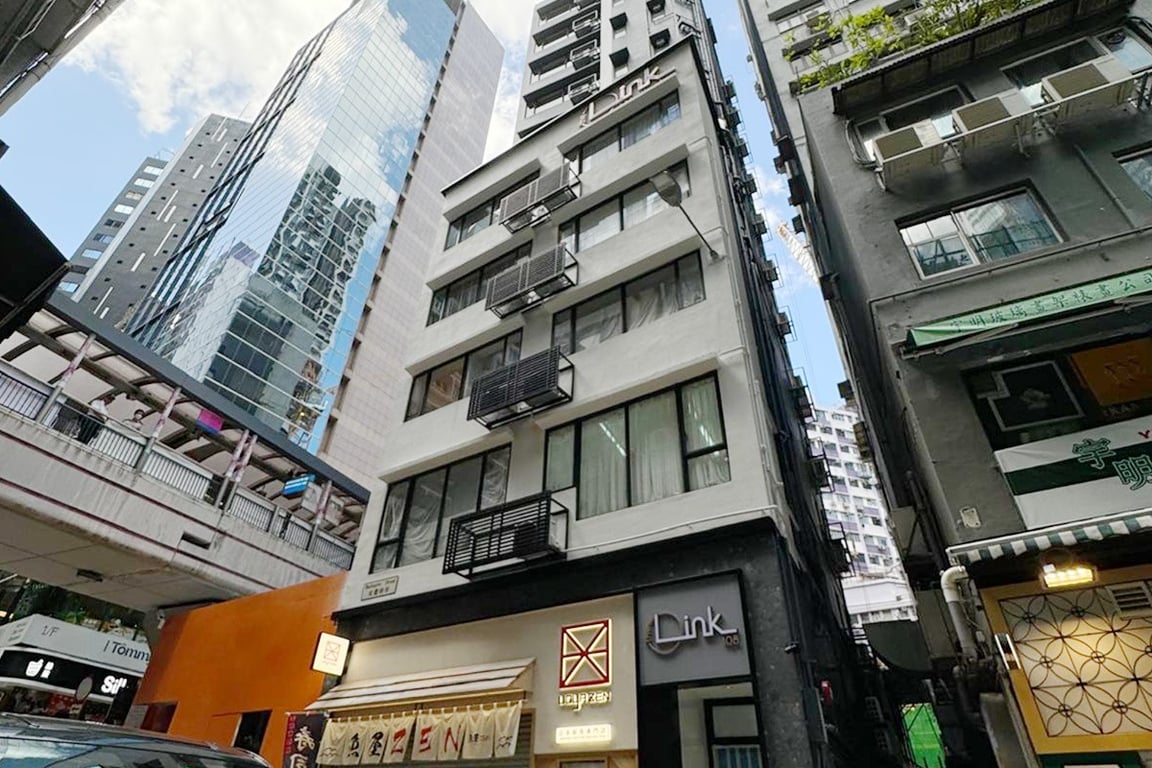 https://img.propertyraptor.com/cdn-cgi/imagedelivery/KD5bF_AFL0JDTbKLWF7z9g/ap8/ap8_001/hornet/prp/img/5e7e57caba72f52a804fbd3165cc7b1b-wtm.jpg/public