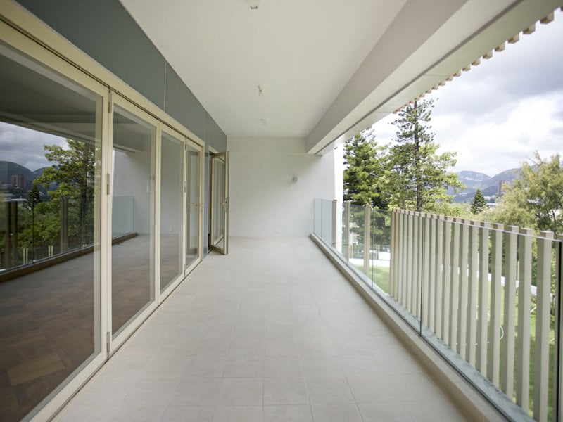 https://img.propertyraptor.com/cdn-cgi/imagedelivery/KD5bF_AFL0JDTbKLWF7z9g/ap8/ap8_001/hornet/prp/img/5ebe239f4c9cadd825d5dc56979c2b42.jpg/public