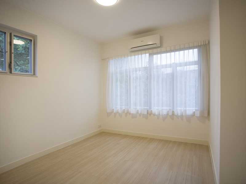 https://img.propertyraptor.com/cdn-cgi/imagedelivery/KD5bF_AFL0JDTbKLWF7z9g/ap8/ap8_001/hornet/prp/img/5efd373b7c2b03b1c7fe9baa5c7a980c.jpg/public