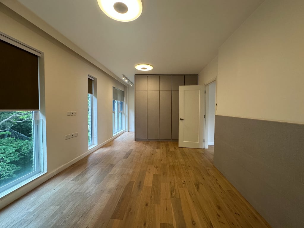 https://img.propertyraptor.com/cdn-cgi/imagedelivery/KD5bF_AFL0JDTbKLWF7z9g/ap8/ap8_001/hornet/prp/img/5f8cee387047b591156b50d1567fc1f7-wtm.jpg/public