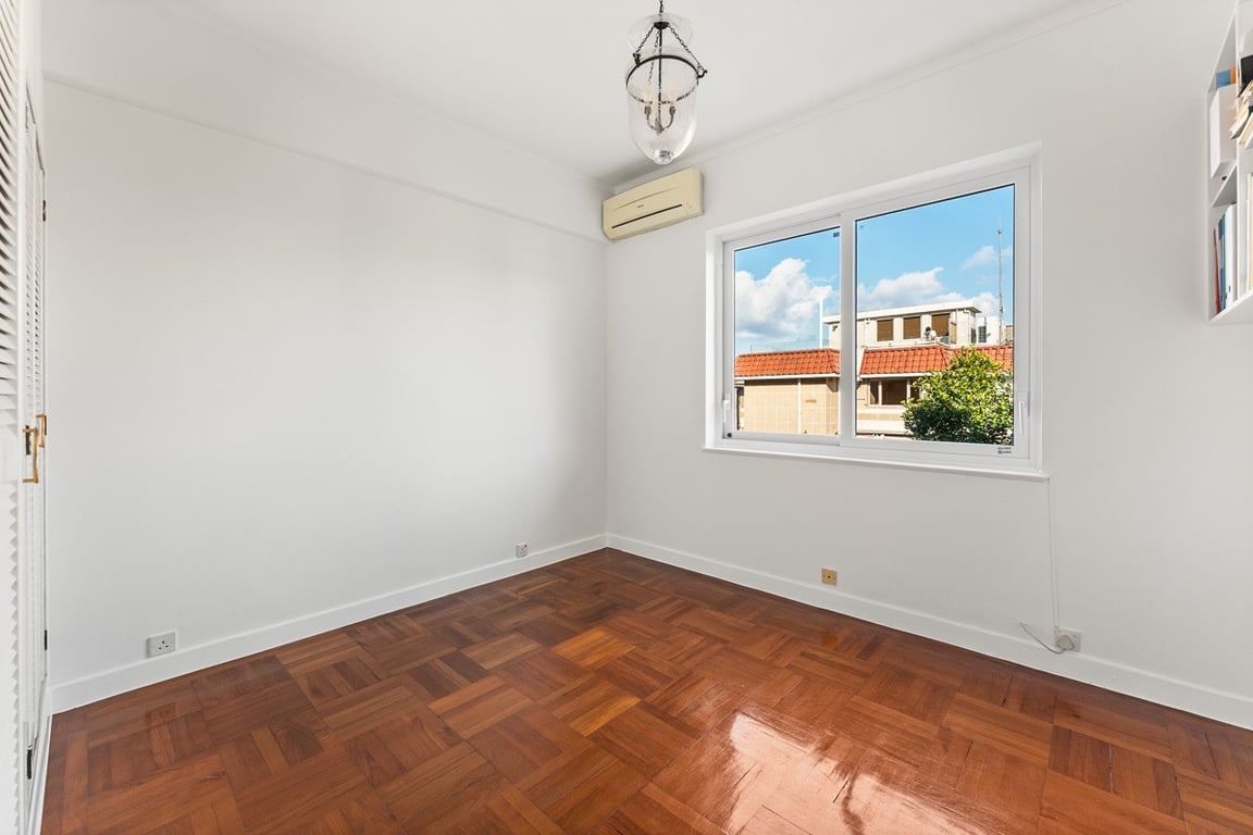 https://img.propertyraptor.com/cdn-cgi/imagedelivery/KD5bF_AFL0JDTbKLWF7z9g/ap8/ap8_001/hornet/prp/img/6036eab92b23d9d06225b6f4c8da3bfe-wtm.jpg/public