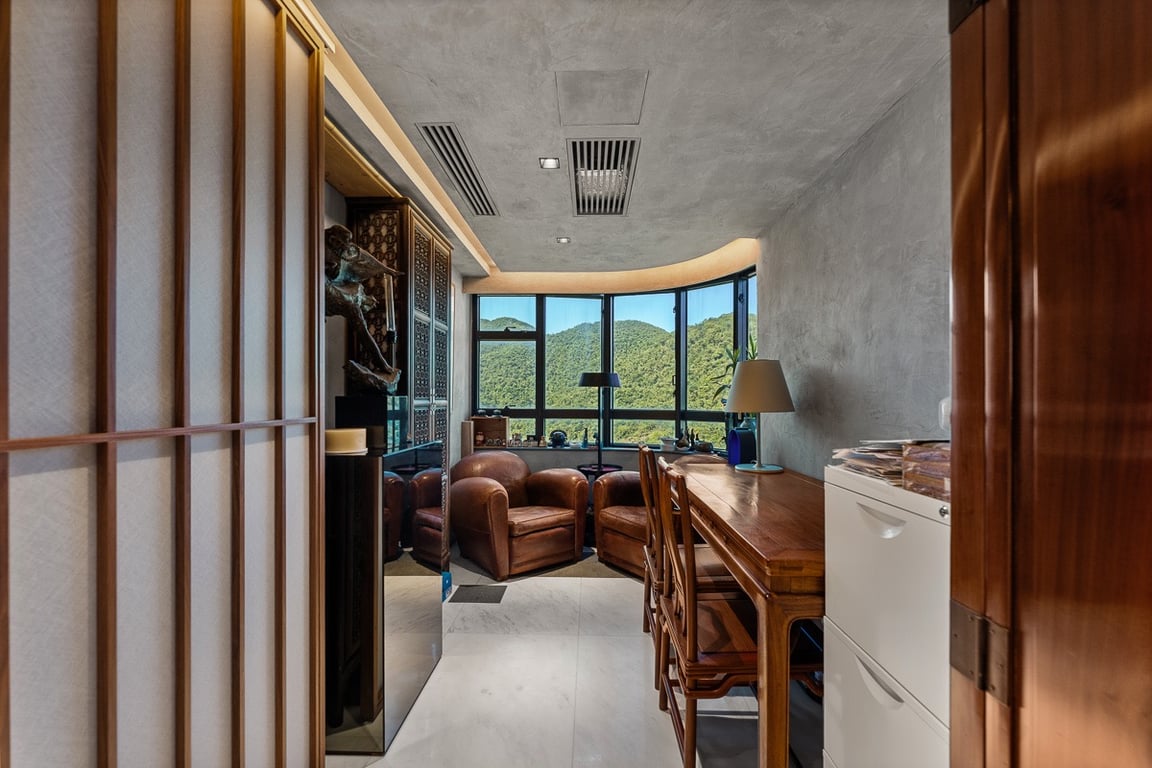 https://img.propertyraptor.com/cdn-cgi/imagedelivery/KD5bF_AFL0JDTbKLWF7z9g/ap8/ap8_001/hornet/prp/img/60f3bb106628d2bac263208546233131-wtm.jpg/public