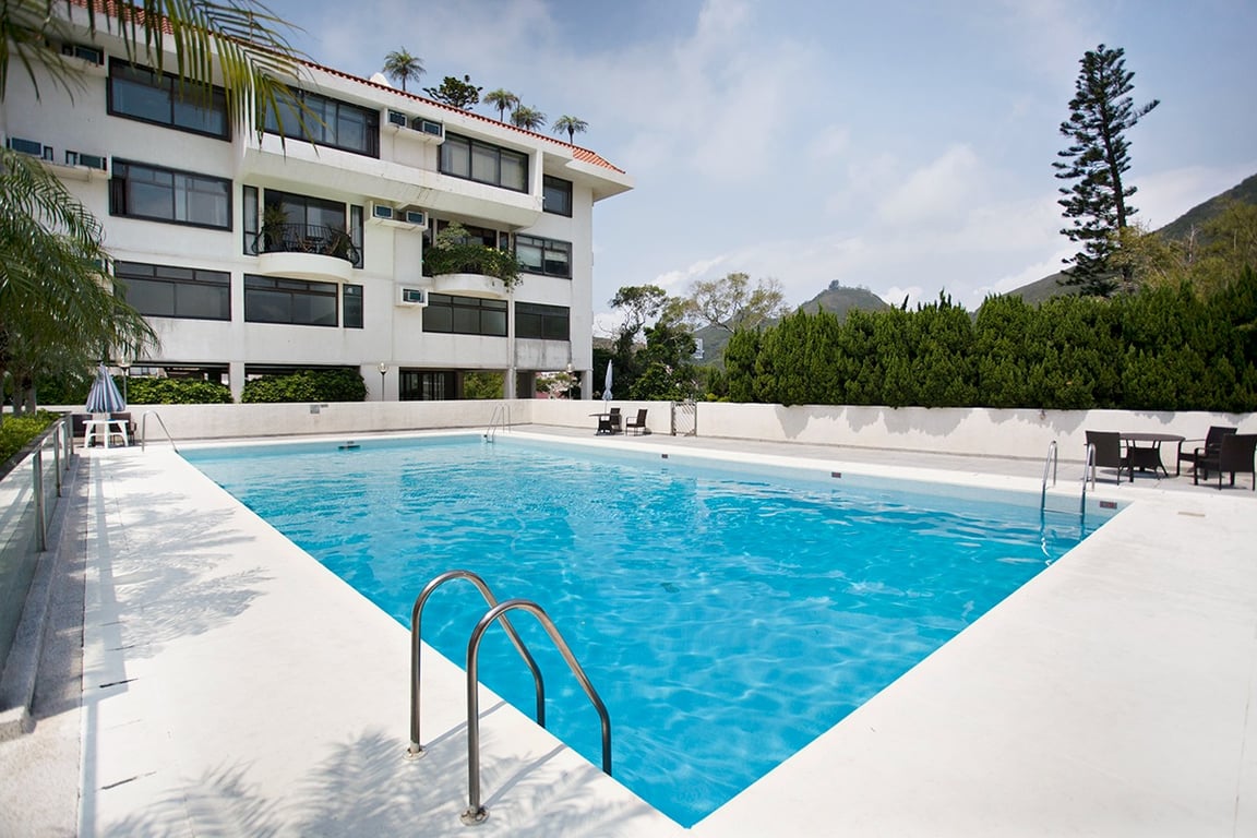 https://img.propertyraptor.com/cdn-cgi/imagedelivery/KD5bF_AFL0JDTbKLWF7z9g/ap8/ap8_001/hornet/prp/img/61b2cc43b9198c1502576b0770cbed2d-wtm.jpg/public