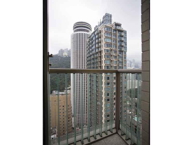https://img.propertyraptor.com/cdn-cgi/imagedelivery/KD5bF_AFL0JDTbKLWF7z9g/ap8/ap8_001/hornet/prp/img/6231f56fc2fe4a0f027b2c753fc8352d.jpg/public