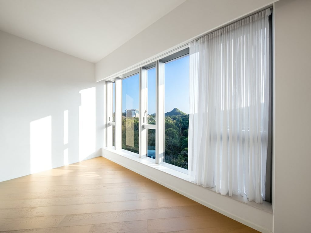 https://img.propertyraptor.com/cdn-cgi/imagedelivery/KD5bF_AFL0JDTbKLWF7z9g/ap8/ap8_001/hornet/prp/img/626bee319b15ae5954da447f35c433b1.jpg/public