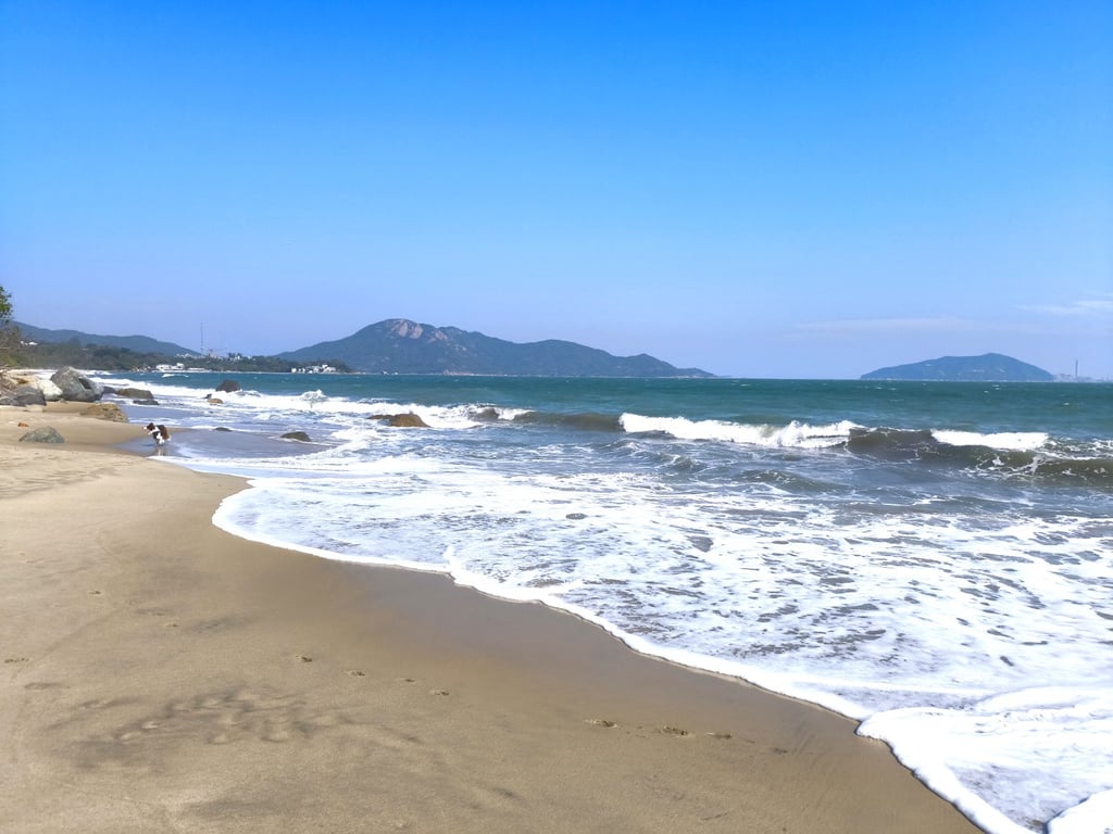 https://img.propertyraptor.com/cdn-cgi/imagedelivery/KD5bF_AFL0JDTbKLWF7z9g/ap8/ap8_001/hornet/prp/img/62dabfc8f1f7f9ed032388af8effccd1-wtm.jpg/public