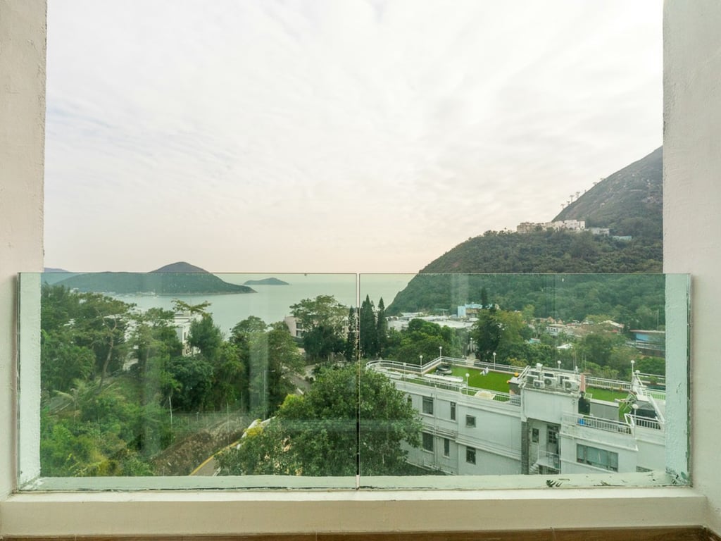 https://img.propertyraptor.com/cdn-cgi/imagedelivery/KD5bF_AFL0JDTbKLWF7z9g/ap8/ap8_001/hornet/prp/img/630e6ad8fc3620dee3a0b70e8318bd3a.jpg/public