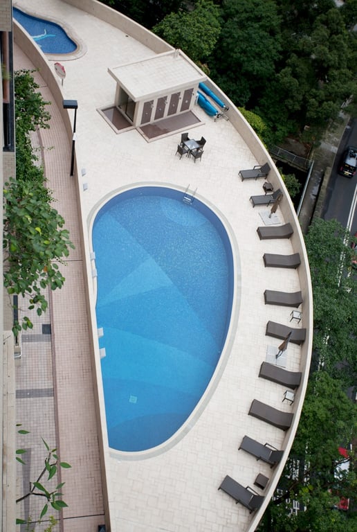 https://img.propertyraptor.com/cdn-cgi/imagedelivery/KD5bF_AFL0JDTbKLWF7z9g/ap8/ap8_001/hornet/prp/img/639a79c5bed8a00ebd914eb796cf1208-wtm.jpg/public
