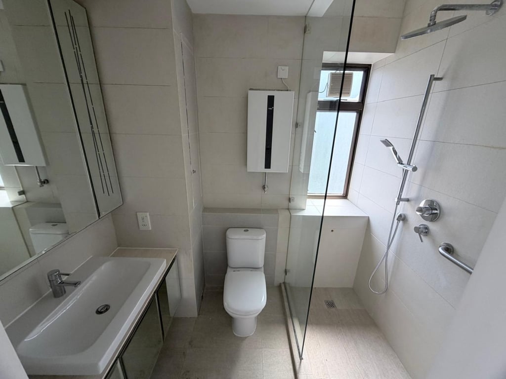 https://img.propertyraptor.com/cdn-cgi/imagedelivery/KD5bF_AFL0JDTbKLWF7z9g/ap8/ap8_001/hornet/prp/img/63b3be17a8b77f35718894e373b1038a-wtm.jpg/public