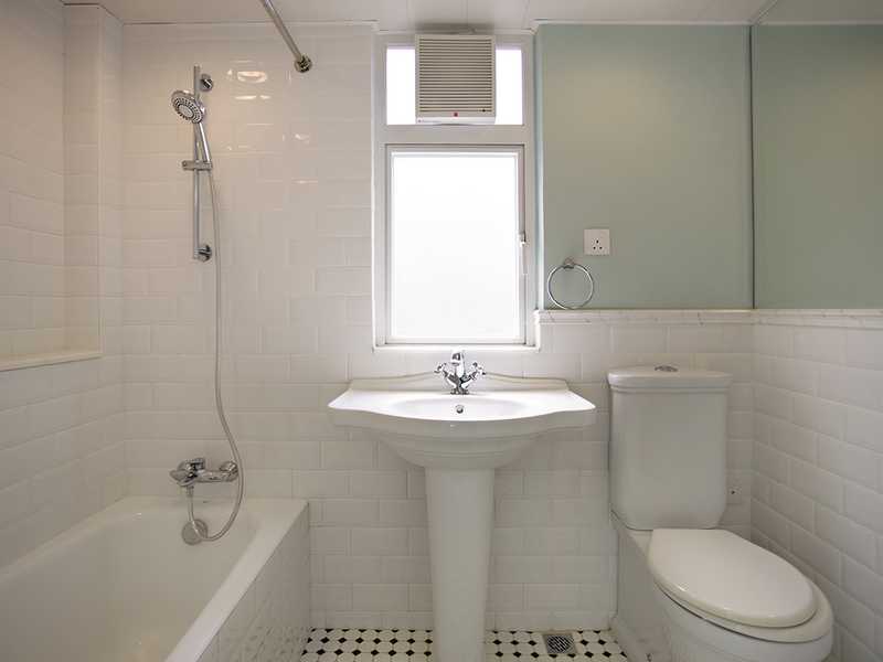 https://img.propertyraptor.com/cdn-cgi/imagedelivery/KD5bF_AFL0JDTbKLWF7z9g/ap8/ap8_001/hornet/prp/img/63cf20f9e5755a0fe3b2f9b7cfe13090.jpg/public