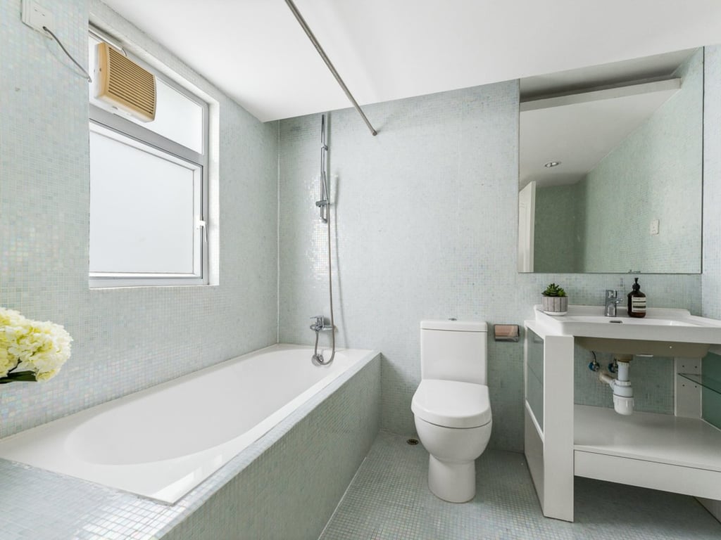 https://img.propertyraptor.com/cdn-cgi/imagedelivery/KD5bF_AFL0JDTbKLWF7z9g/ap8/ap8_001/hornet/prp/img/63e6fac374062aad21c44b9377f5fcb0-wtm.jpg/public