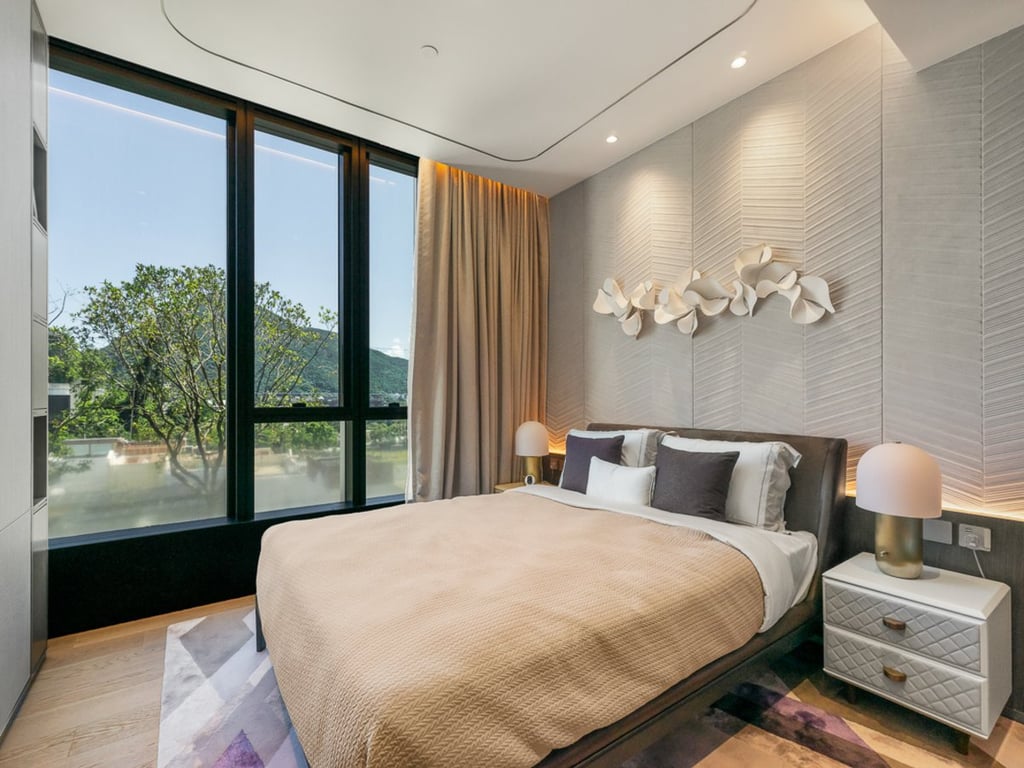 https://img.propertyraptor.com/cdn-cgi/imagedelivery/KD5bF_AFL0JDTbKLWF7z9g/ap8/ap8_001/hornet/prp/img/64707d3500ea0e142f632c5d87ec38f0.jpg/public