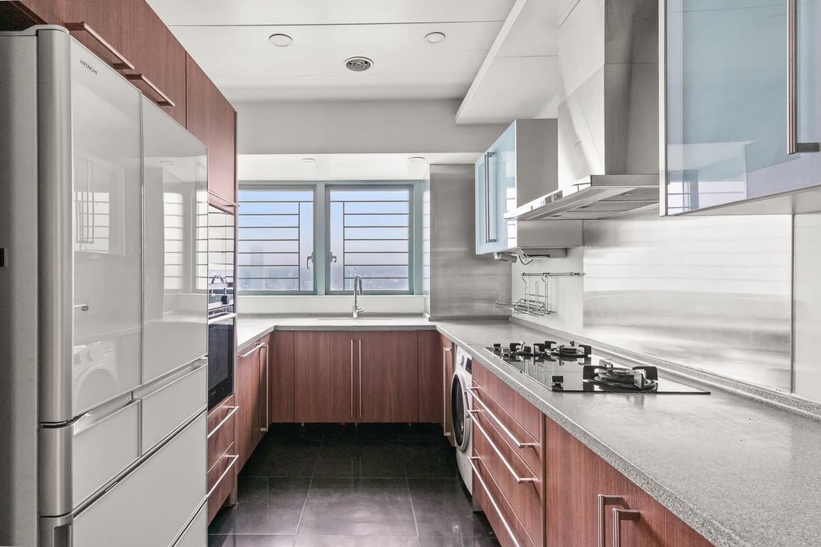 https://img.propertyraptor.com/cdn-cgi/imagedelivery/KD5bF_AFL0JDTbKLWF7z9g/ap8/ap8_001/hornet/prp/img/64d6c127bc588ffe9c6bc7fc41914909-wtm.jpg/public