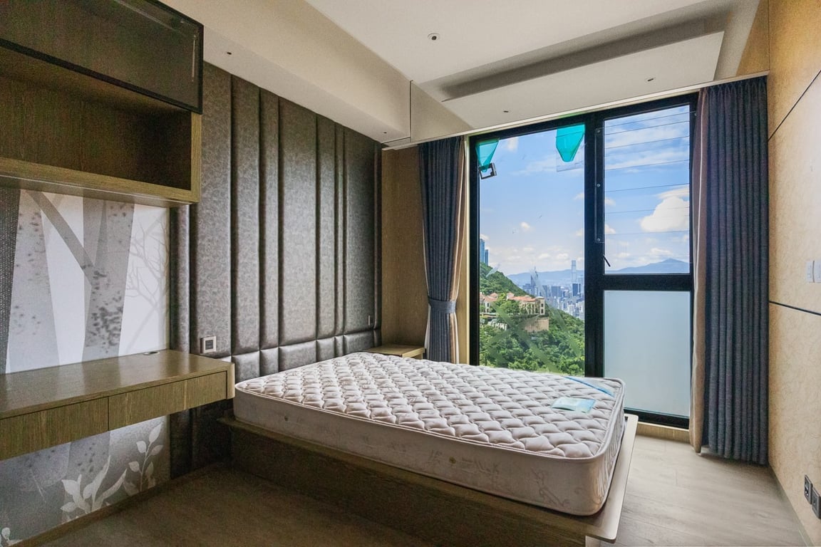 https://img.propertyraptor.com/cdn-cgi/imagedelivery/KD5bF_AFL0JDTbKLWF7z9g/ap8/ap8_001/hornet/prp/img/6516ca1d38f44912f933408765af69e9-wtm.jpg/public