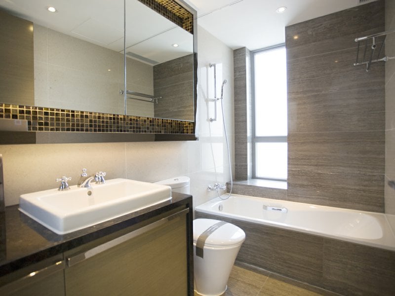 https://img.propertyraptor.com/cdn-cgi/imagedelivery/KD5bF_AFL0JDTbKLWF7z9g/ap8/ap8_001/hornet/prp/img/652c97d7708f8ca09cb58123888ab31a.jpg/public