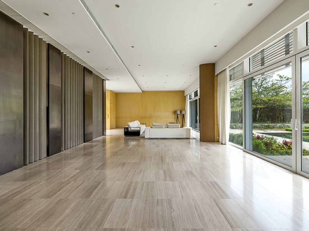 https://img.propertyraptor.com/cdn-cgi/imagedelivery/KD5bF_AFL0JDTbKLWF7z9g/ap8/ap8_001/hornet/prp/img/654761bc159209383e02b4130b0d1d54.jpg/public